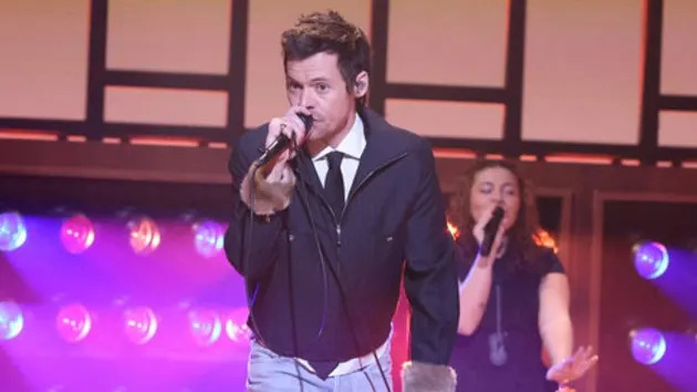 Harry Styles, Ariana Grande, Sabrina Carpenter: Qual apresentador do ‘SNL’ poderia receber uma indicação ao Emmy?