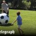 Harry e Archie se divertem enquanto Meghan compartilha novas fotos da família Sussex
