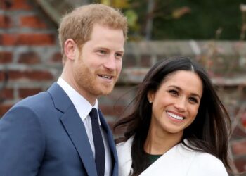 Harry e Meghan visitarão o Reino Unido com a família pela primeira vez em 4 anos, relata a mídia britânica