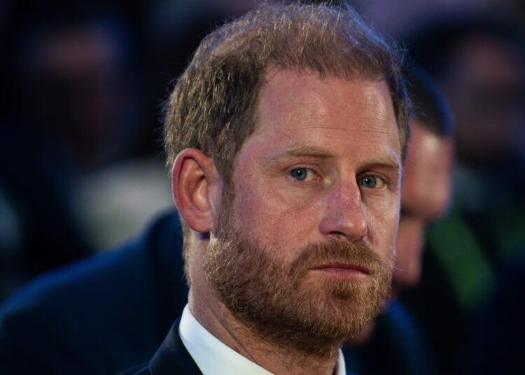 Homenagem surpresa de Peter Phillips a Meghan Markle em casamento real íntimo, apesar de esnobar os Sussex da lista de convidados