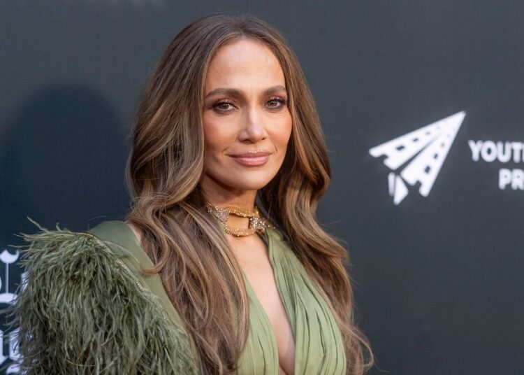 Jennifer Lopez lembra de ter perdido a visão devido à carga de trabalho no início da carreira – NBC Los Angeles