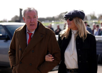 Jeremy Clarkson revela diagnóstico 'agressivo' de câncer de próstata durante o episódio de 'Clarkson's Farm'