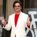 John Stamos diz que sua plástica no nariz foi corrigida pelo cirurgião plástico de Michael Jackson