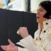 Jovens imitadores de Elvis lutam na cidade natal de King