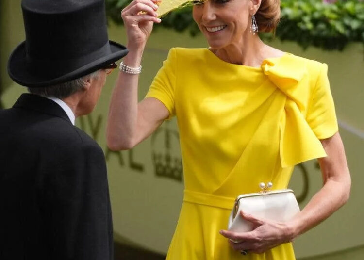 Kate Middleton retorna triunfante ao Royal Ascot 1 ano após ausência de última hora – melhores fotos