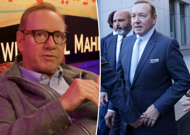 Kevin Spacey 'se sente muito mais bem-vindo' em Hollywood após julgamentos de agressão sexual