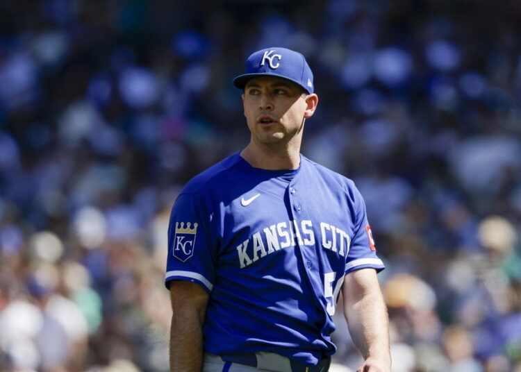 Kris Bubic, do Kansas City Royals, sofre revés no programa de reabilitação