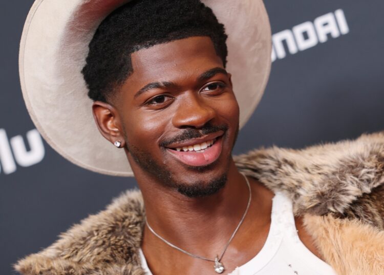 Lil Nas X revela diagnóstico bipolar após reabilitação, diz nova música a caminho