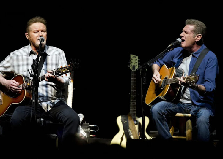 Mais de 50 anos depois, muitos fãs dos Eagles dizem que essa música atinge mais forte do que nunca