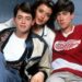 Mia Sara detalha o dia de folga de Ferris Bueller em conflito com o diretor John Hughe