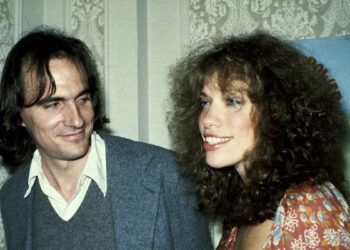 'Mockingbird' de Carly Simon e James Taylor: a capa de 1974 que se tornou um clássico