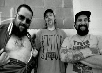 Não Puff-Puff-Pass no novo álbum do Bong Wizard