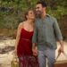 No Breezy Office Romance, Brett Goldstein prova uma combinação digna de Rom-Com para Jennifer Lopez