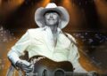Novas opções de visualização se abrem para o concerto final de Alan Jackson