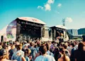 Novo relatório mostra que os australianos da geração Z estão gastando mais com música ao vivo