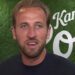 O atacante inglês Harry Kane e o time da Inglaterra aproveitam o dia de folga para assistir ao jogo do Royals