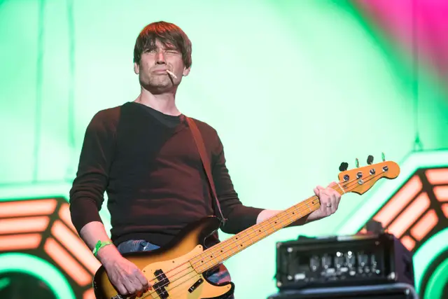 O baixista do Blur, Alex James, sediará três eventos musicais em Londres antes da Copa do Mundo
