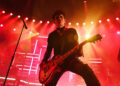 O cantor de 'Carros' Gary Numan conheceu sua esposa quando ela tinha 12 anos e admite que sua história de amor pode ser 'ilegal agora'