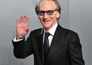 O comediante Bill Maher ganha o prêmio Twain de humor enquanto o Kennedy Center navega pela turbulência da era Trump | Entretenimento