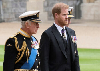 O rei Charles 'oferece ao príncipe Harry e sua família o uso de acomodações reais durante a visita de verão ao Reino Unido'