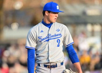 O último rascunho simulado do MLB.com faz com que Royals se desvie do status quo juvenil no primeiro turno