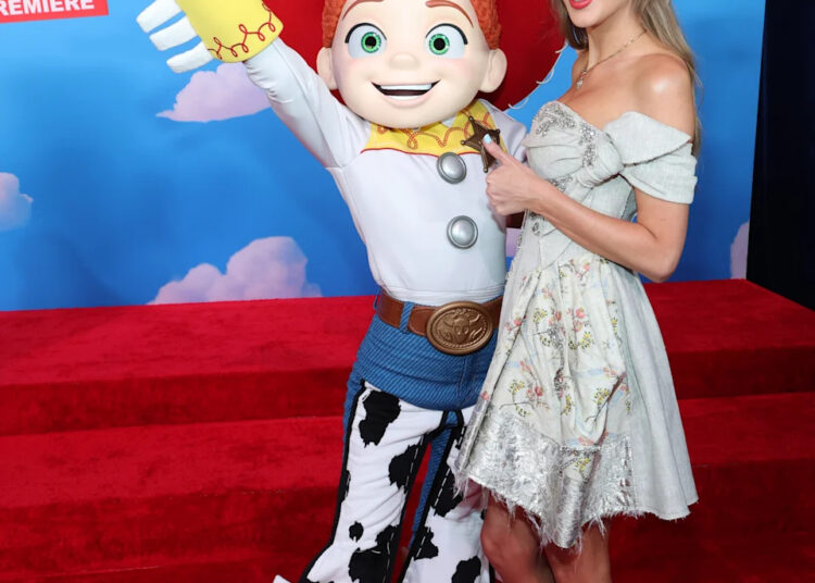 O verdadeiro motivo pelo qual Travis Kelce perdeu dois eventos consecutivos com Taylor Swift após relatar que ele estava lutando com uma parte do relacionamento deles