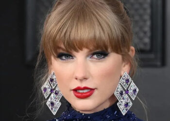 Os fãs reagem ao acidente com Spray Tan de Taylor Swift na estreia de ‘Toy Story 5’