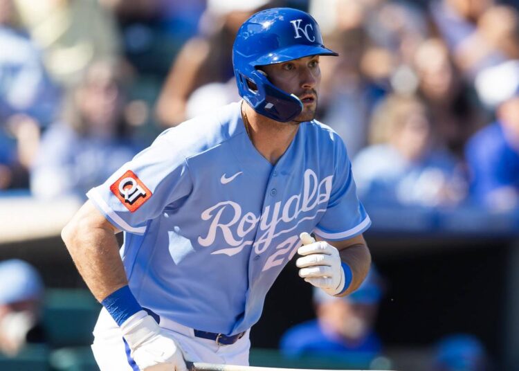 Outfielder Royals Triple-A empurrando promoção com o mais recente prêmio MiLB, temporada forte