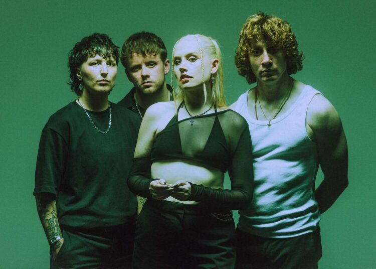 PAVÉ lança novo videoclipe para 'Taking Control'