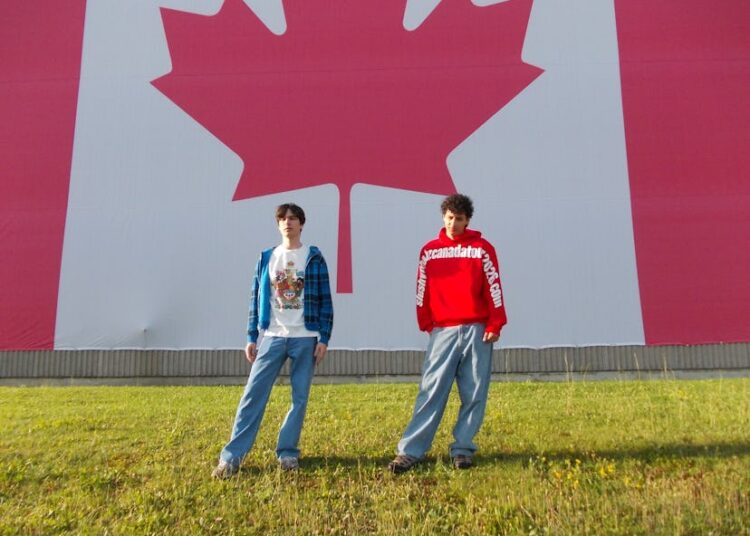 Por dentro da preparação para a turnê cross-country do Canadá de Slushy Noobz