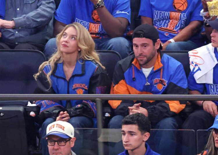 Por que Scooter Braun e Sydney Sweeney não sentaram na quadra do MSG