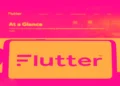 Por que as ações da Flutter Entertainment (FLUT) estão sendo negociadas em baixa hoje - TradingView News