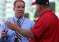 Primer da série Astros vs. Royals com o locutor Royals Rex Hudler