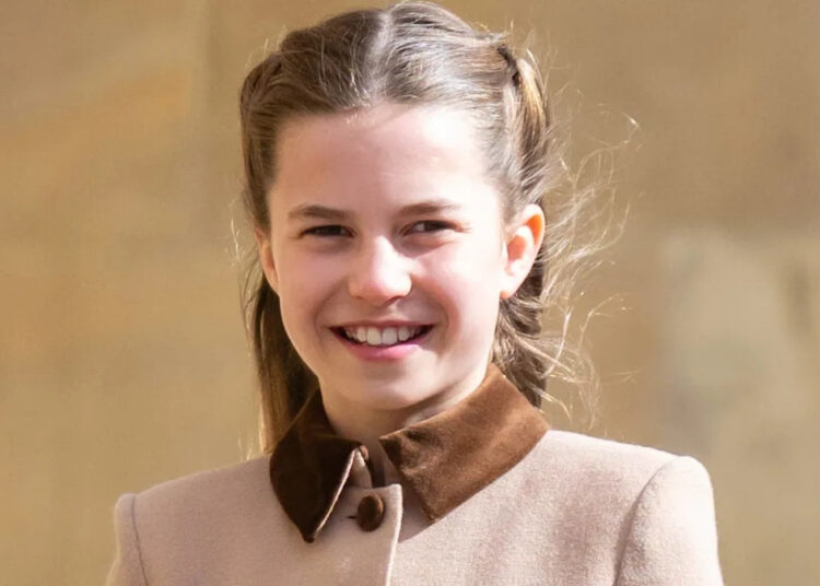 Princesa Charlotte provavelmente herdará o título de Princesa Real quando William se tornar rei