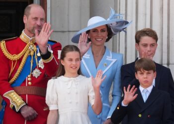 Príncipe George indo para Eton College para continuar seus estudos