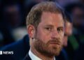 Príncipe Harry reconsidera levar Meghan e filhos em viagem ao Reino Unido
