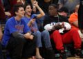 Procurando vagas para as finais da NBA? Os Knicks estão disponibilizando duas celebridades em um leilão