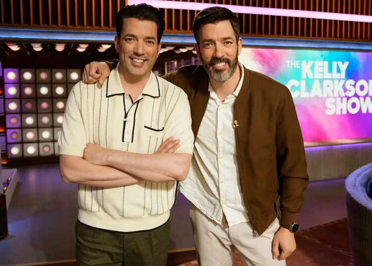 “Property Brothers'” Drew e Jonathan Scott relembram os tempos mais loucos que as celebridades entraram em seus DMs