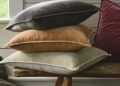 Quarto Velvet de Anne Hathaway – Novo estilo de luxo tranquilo em 2026