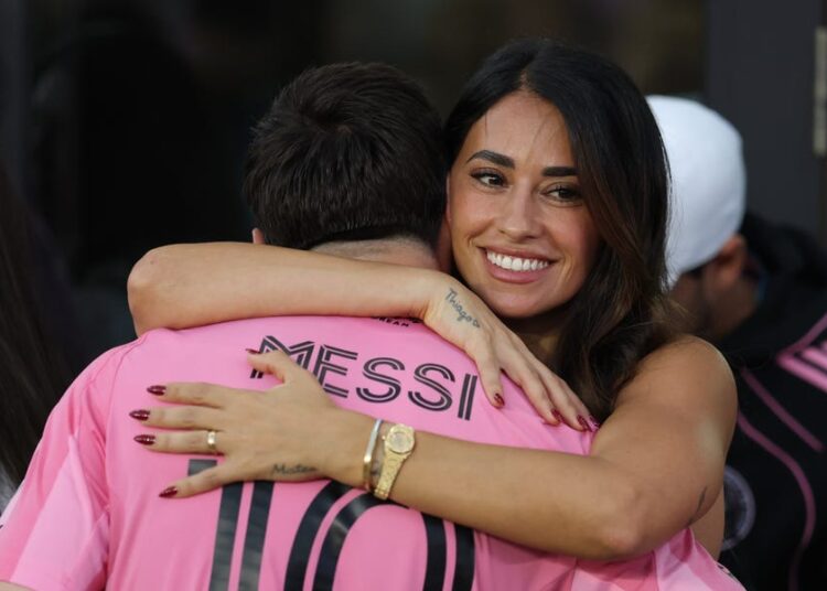 Quem é a esposa de Lionel Messi, Antonela Roccuzzo?