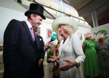 Rainha Camilla diz que Royal Ascot mostra o 'melhor da Grã-Bretanha' em rara entrevista franca