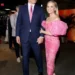 Reese Witherspoon e Oliver Haarman fazem estreia no tapete vermelho