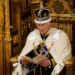Rei Carlos III divulga finanças da família real britânica, revelando impostos de milhões de dólares e como fundos públicos, propriedades históricas, parques eólicos e ducados sustentam uma monarquia de bilhões de dólares