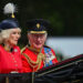 Rei Charles e Rainha Camilla juntam-se à família real no desfile Trooping the Color