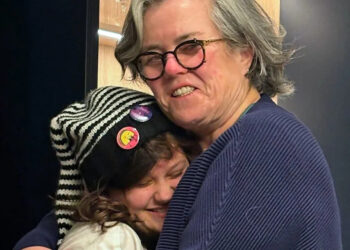 Rosie O'Donnell diz que vendeu todos os seus imóveis nos EUA