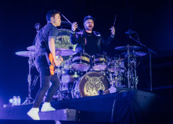 Royal Blood provoca novas músicas e anuncia shows de retorno no verão de 2026