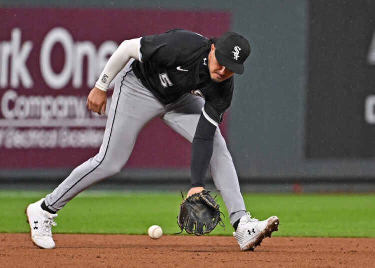 Royals Select Josh Rojas – Rumores comerciais da MLB
