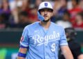 Royals de Kansas City sofrem durante um mês que prefeririam esquecer