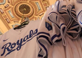 Royals homenageará aqueles afetados pelos terremotos na Venezuela durante o jogo contra Rays