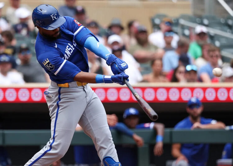 Royals seguram Twins por 6-5 depois que o shortstop Bobby Witt Jr. sai com dor no joelho